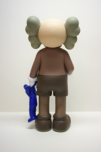 KAWS SHARE BROWN - 翠波画廊 | 絵画販売、絵画買取 - 東京・銀座、京橋の画廊